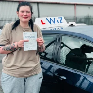Returning driver completes refresher driving lessons in Manchester with Wiz